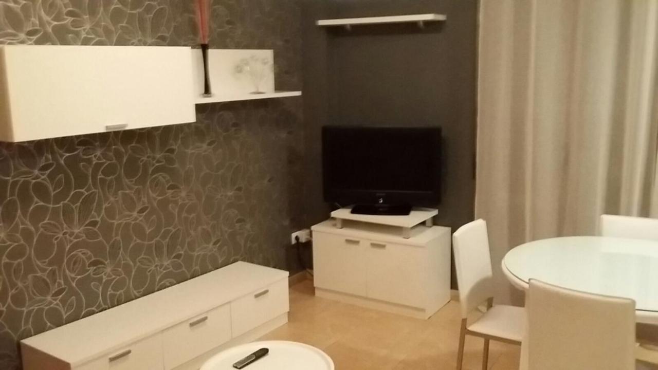 Apartamento Centro Almansaアパートメント エクステリア 写真